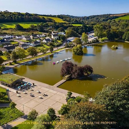 הלסטון Woodland Cottage In Cornwall With Walled Garden מראה חיצוני תמונה