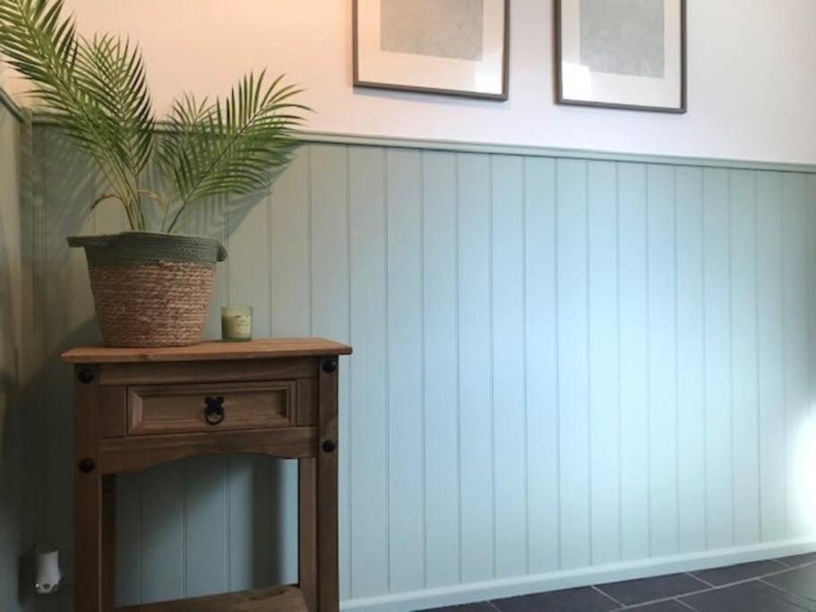 הלסטון Woodland Cottage In Cornwall With Walled Garden מראה חיצוני תמונה